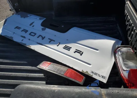 2001 Nissan Frontier Crew Cab Xe z USA, uszkodzony, nr VIN 1N6ED27T01C402166